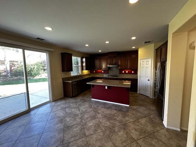 Building Photo - 1155 Polyanthus Ln