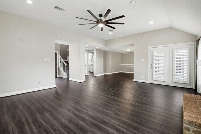 Building Photo - 1402 Copperfield Ct