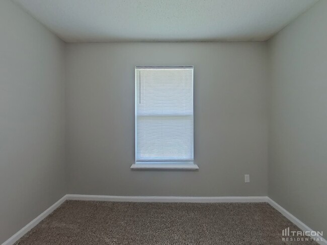 Building Photo - 1226 Summer Springs Drive