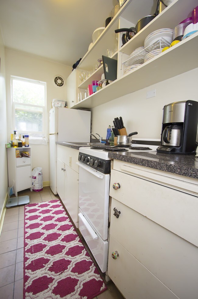 Interior Photo - 20 San Antonio