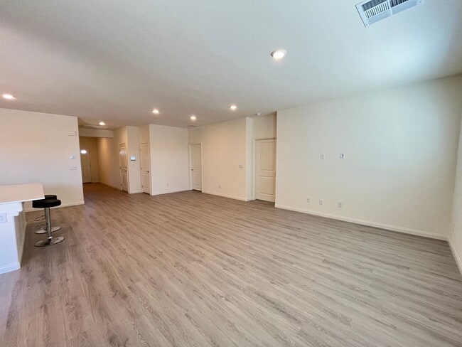 Building Photo - 3 Bedroom! Single Story Family home in the Heartland Hills Masterplan!