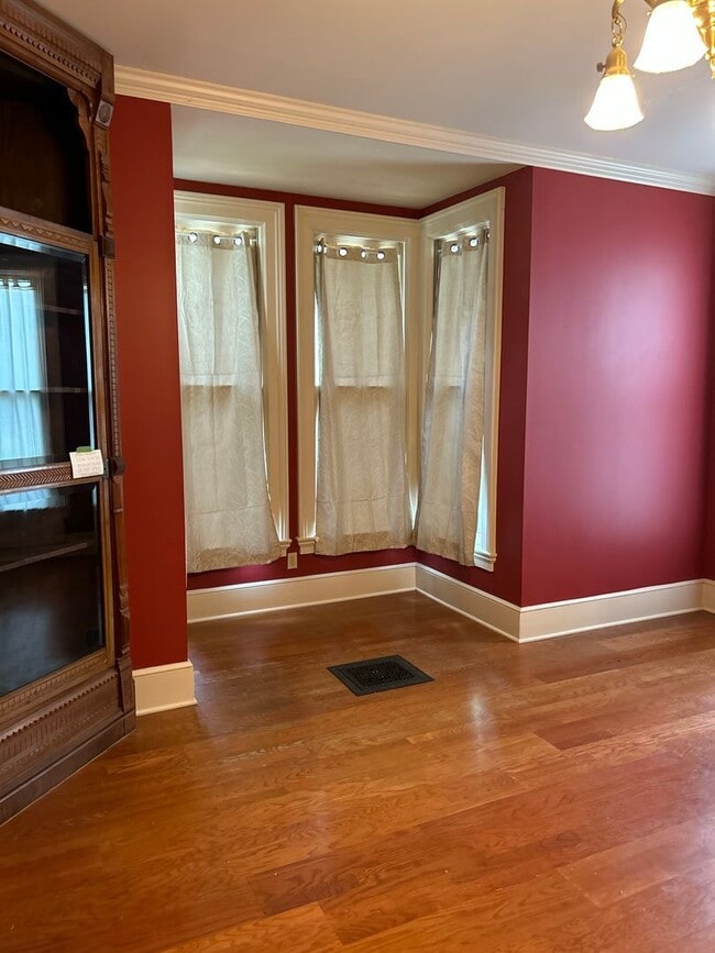 Building Photo - Gorgeous 19th Century Victorian showpiece