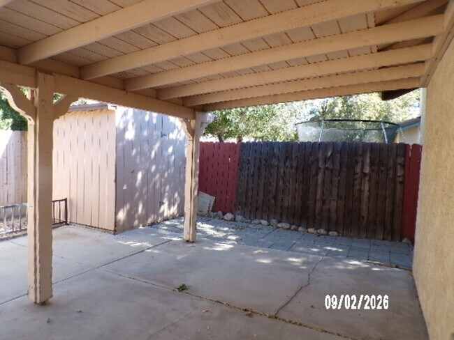 Building Photo - 43702 La Paz Ln