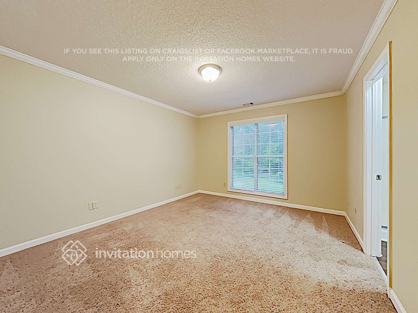 Building Photo - 2875 Winchester Dr