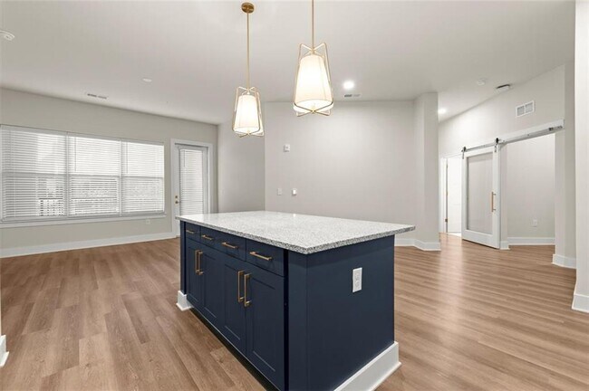 Building Photo - 2648 Sandy Plains Rd
