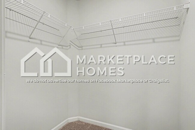 Building Photo - 461 Oakwood Dr NW