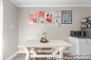 Building Photo - 810 Dakota St