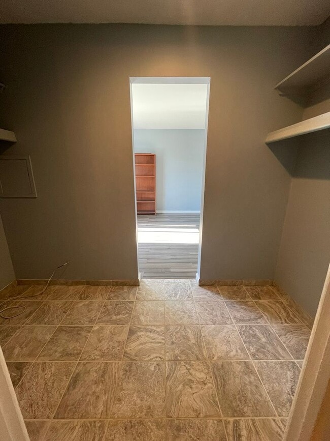 Building Photo - West Ann Arbor Condo: 2 Bed, 2 Bath with Indoor Pool & Patio