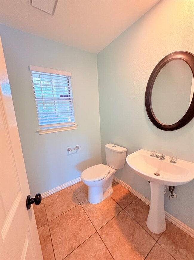 Building Photo - 803 Palos Verdes Dr