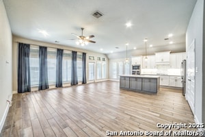 Building Photo - 2131 Thayer Cv