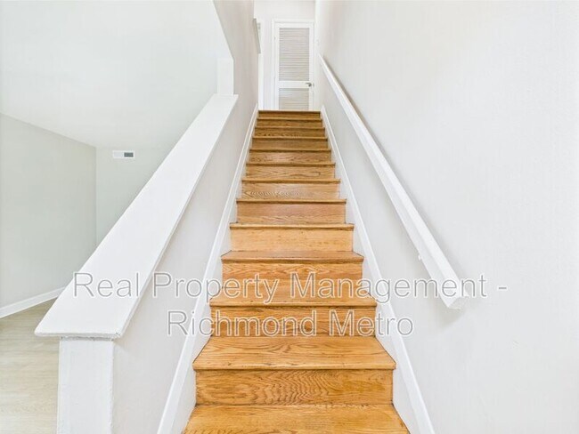 Building Photo - 2701 Midlothian Tpke