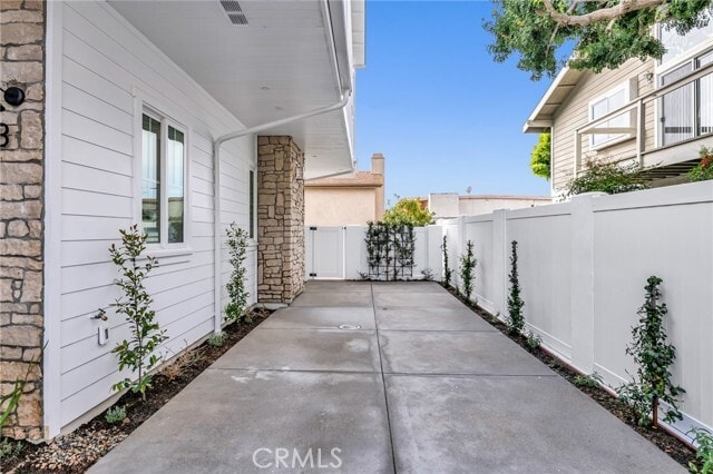 Building Photo - 2304 Harriman Ln