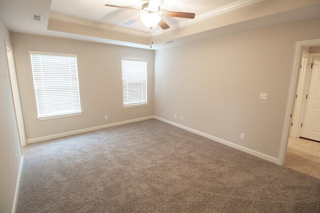 Building Photo - 7410 Oakley Dr