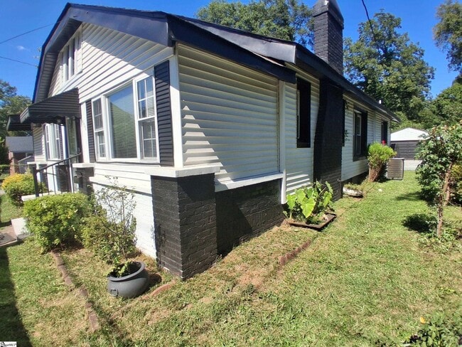 Building Photo - 506 Pinckney St