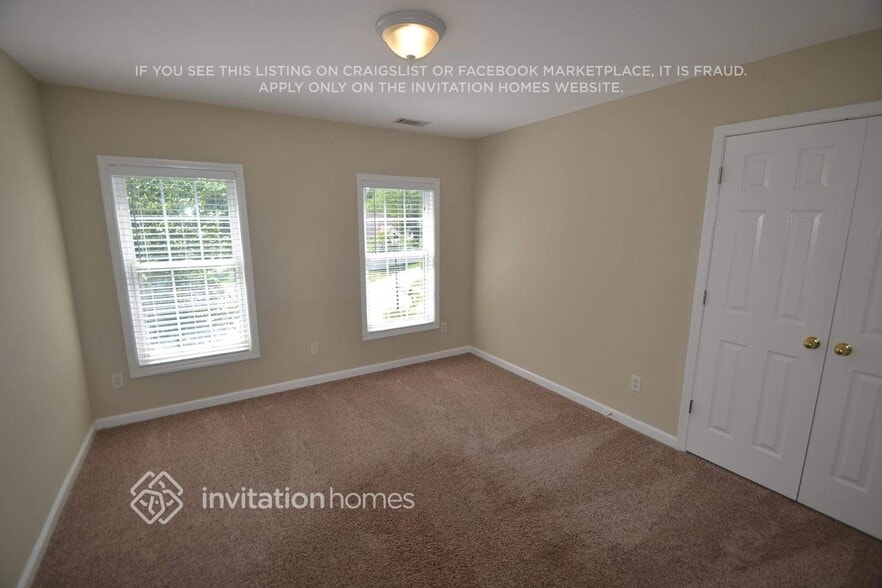 Building Photo - 935 Oak Bluff Ct