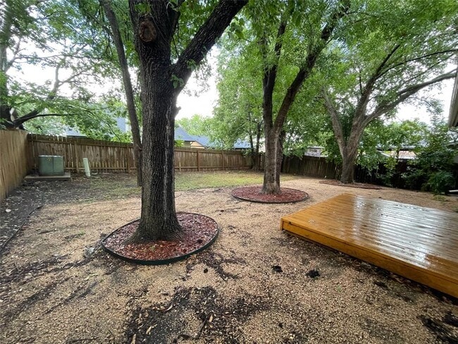 Building Photo - 4805 Bergfield Dr