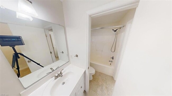 Building Photo - 1729 Dylan Dr