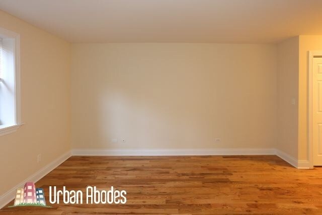 Building Photo - 555 W Arlington Pl