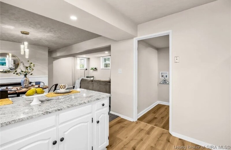 Building Photo - 613 Cherokee Dr