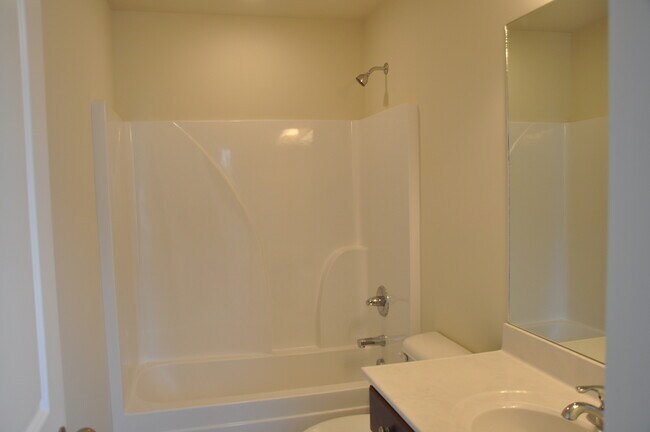 Building Photo - 509 Pyke Rd