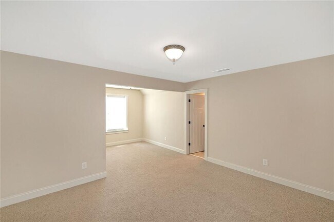 Building Photo - 4242 Rovello Way NE