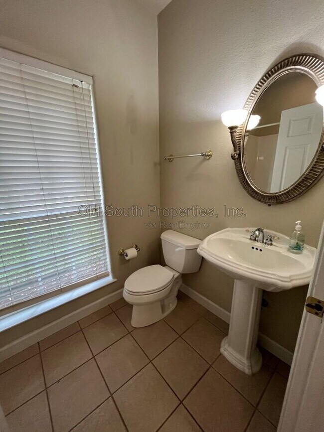 Building Photo - 754 Crooked Oak Dr