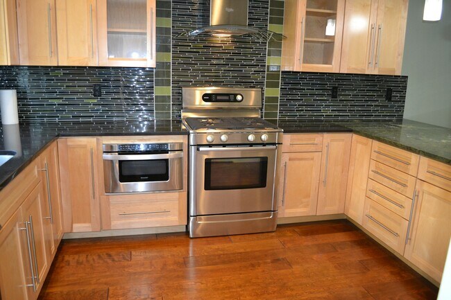 Primary Photo - 2840 W 26th Ave