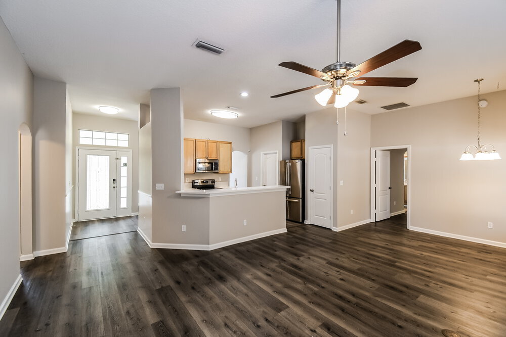 Building Photo - 9202 Redtail Dr