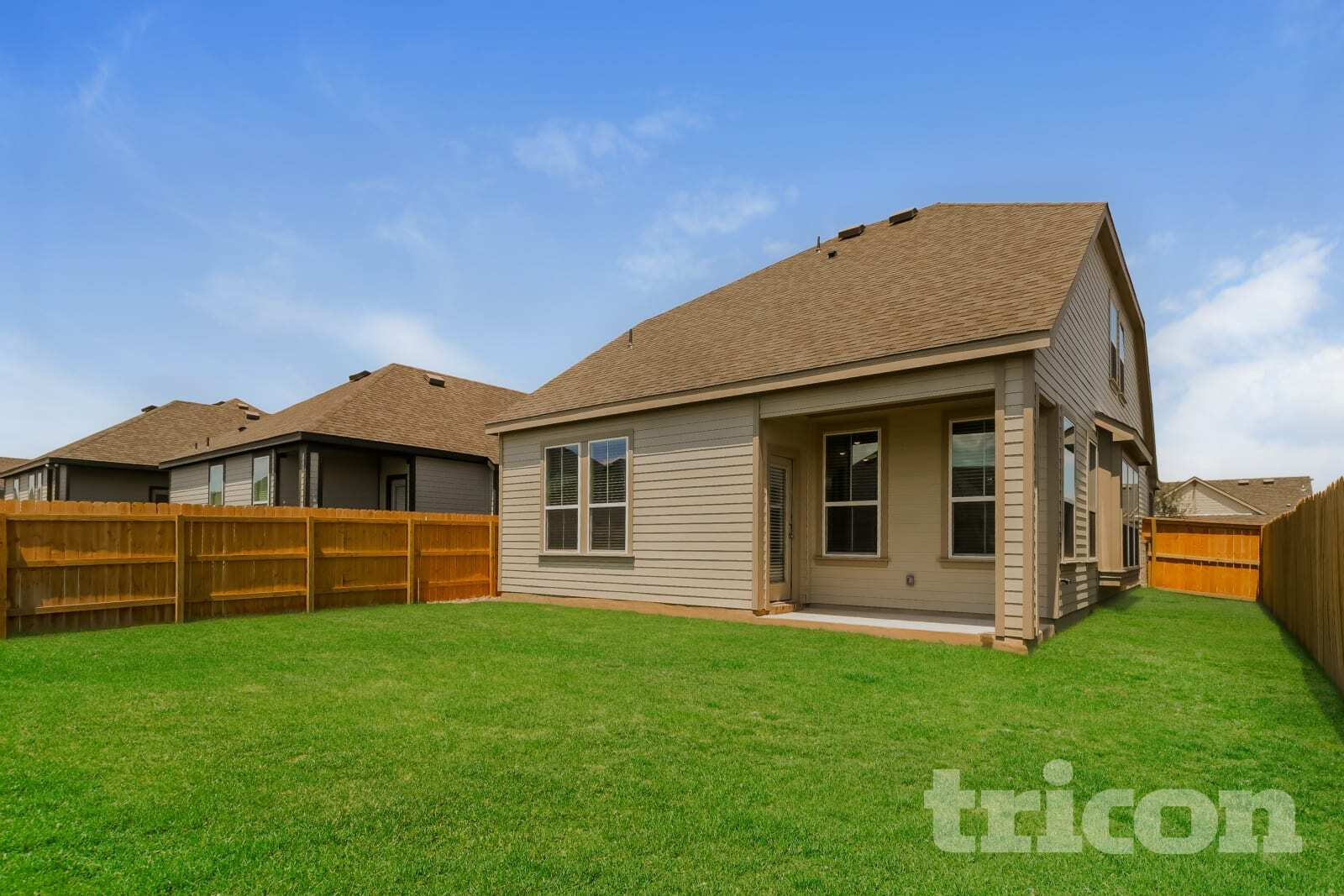 Building Photo - 1560 Mexican Heather Dr