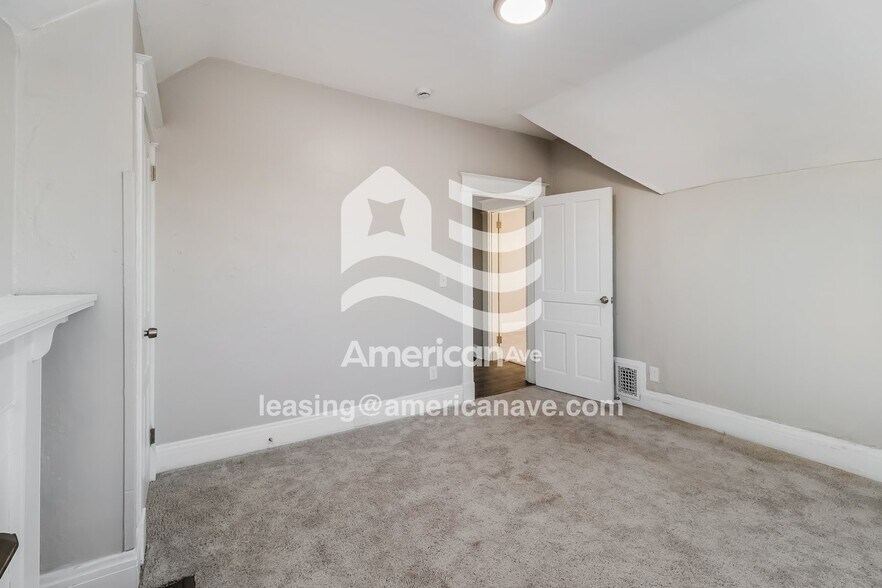 Building Photo - 939 Patterson St