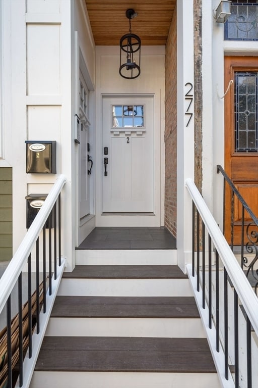 Building Photo - 277 W 5th St