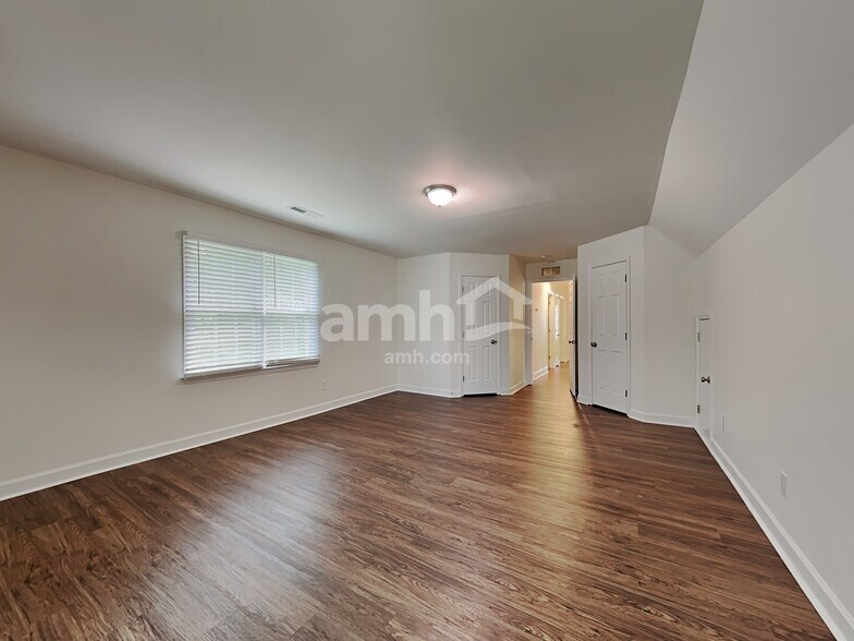 Building Photo - 2875 Gray Moss Dr