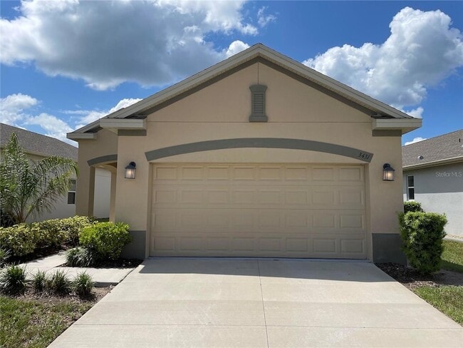 Primary Photo - 3431 Sagebrush St