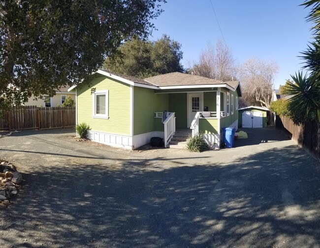 Building Photo - Jeffrey and Foothill Properties