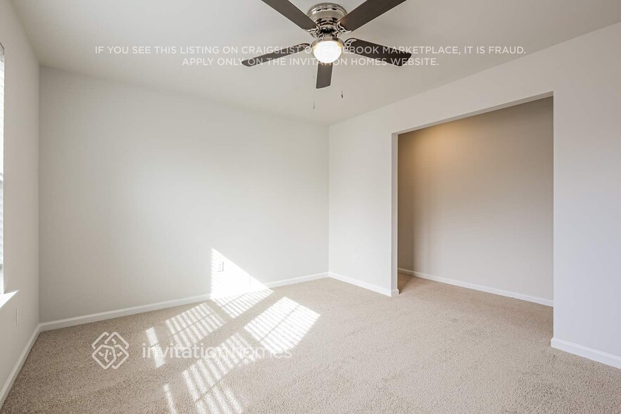 Building Photo - 213 White Flds Ave