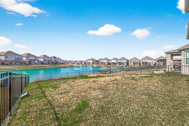 Building Photo - 3815 W Alessano Ln