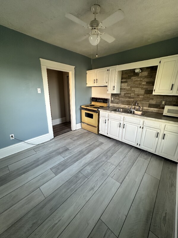 Building Photo - 102 W Chartes St