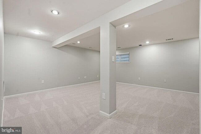 Building Photo - 7381 Jiri Woods Ct