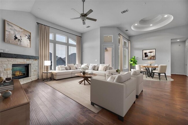 Primary Photo - 252 Sabino Dr