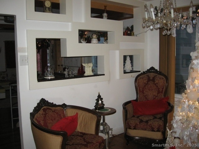 Building Photo - 105 Edin Ave