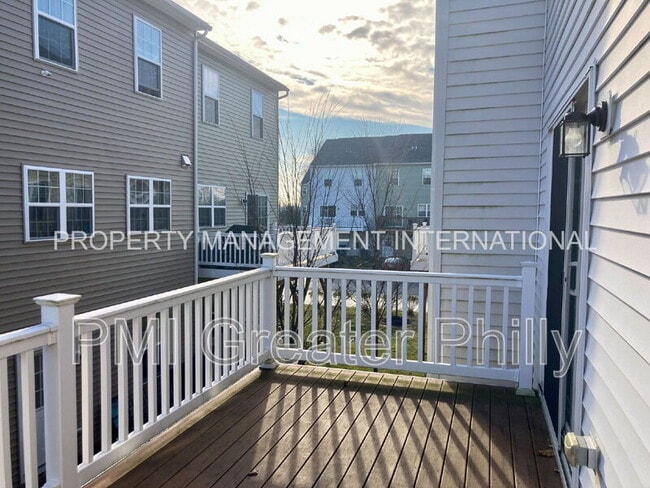 Building Photo - 106 Mercer Ct