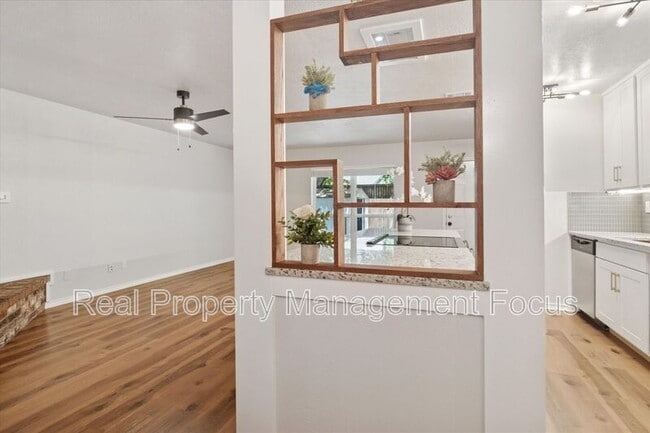 Building Photo - 511 Cumberland Dr
