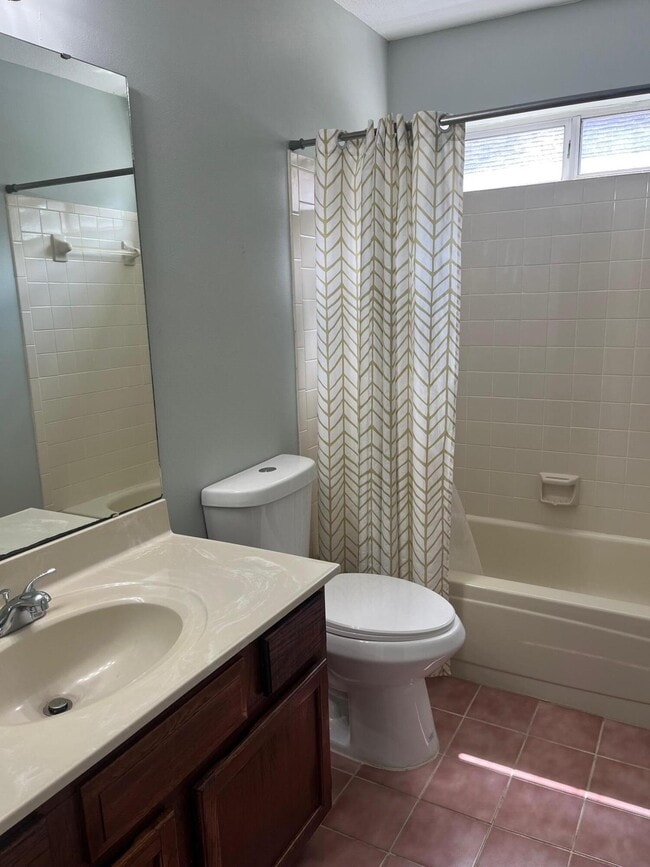 Building Photo - 603 Drakes Landing