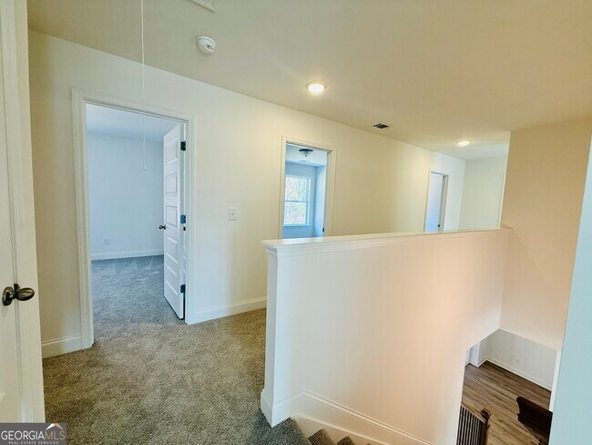 Building Photo - 7267 Millbrae Walk