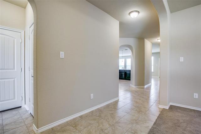 Building Photo - 453 Spring Dr