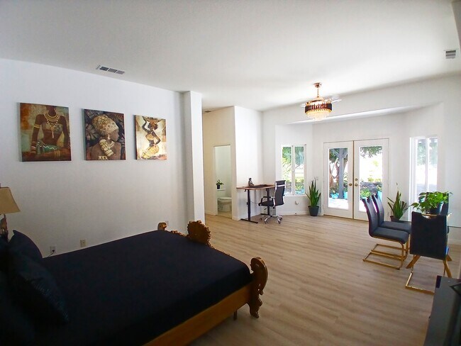 Building Photo - 43605 Los Gatos Rd