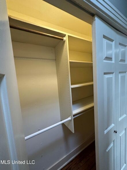 Building Photo - 3564 Cowan Pl