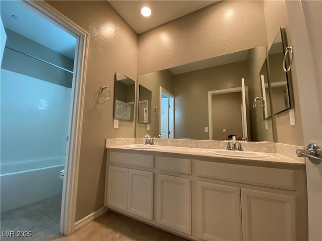 Building Photo - 1551 Mistywood Ct