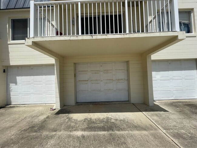 Building Photo - 3717 Cardinal Blvd