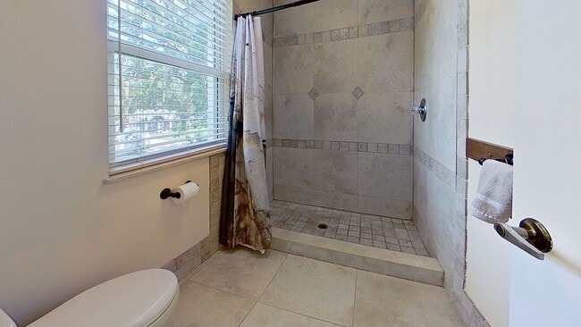 Building Photo - Beautiful Two-Story Home in Neptune Beach availabe early May!